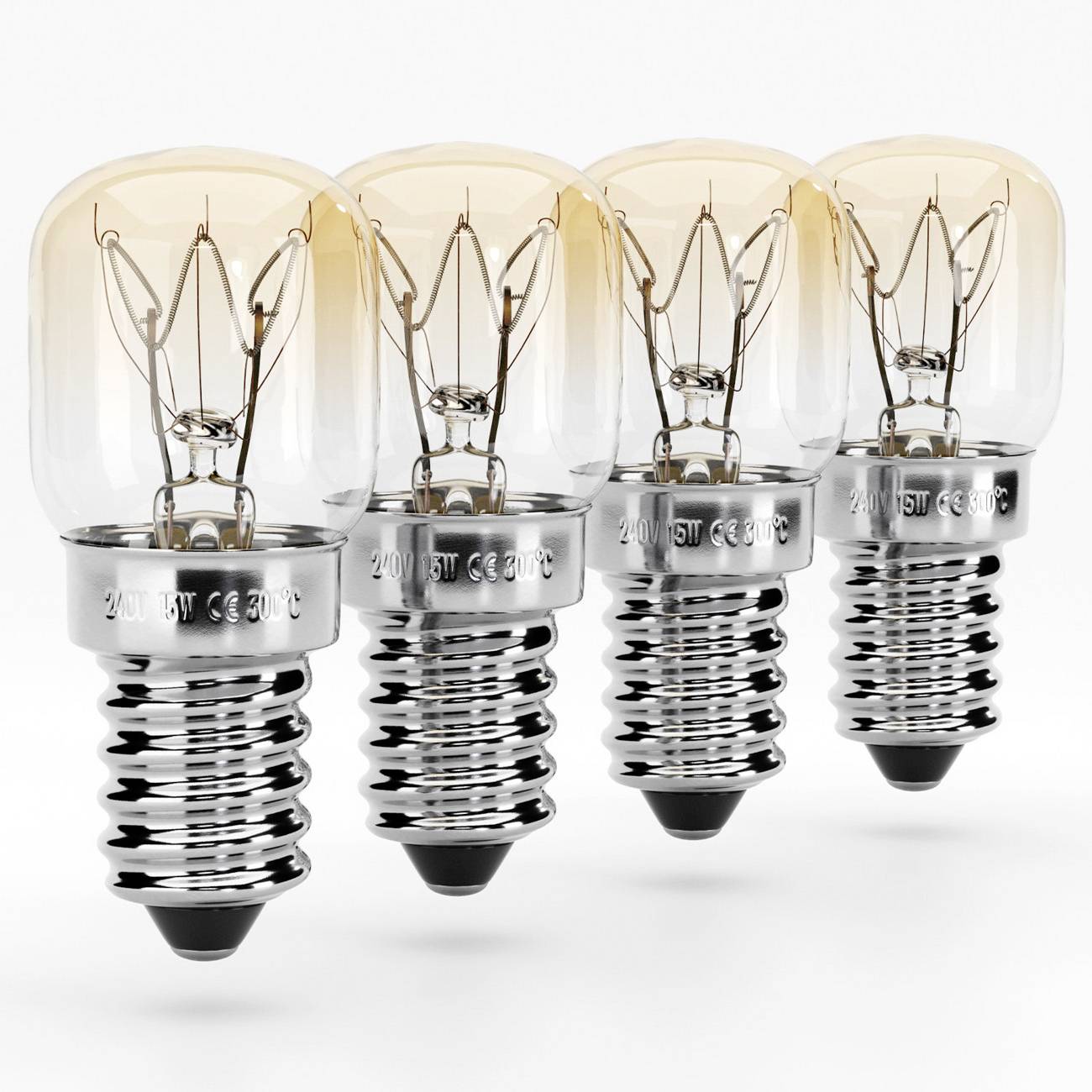 Vier kleine schroefvoeten gloeilampen in een rij op een witte achtergrond, met zichtbare transparante glazen gloeidraden en metalen voetjes.