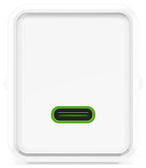 Witte wandlader of stroomadapter met een enkele USB-C-poort gecentreerd dicht bij de onderkant.