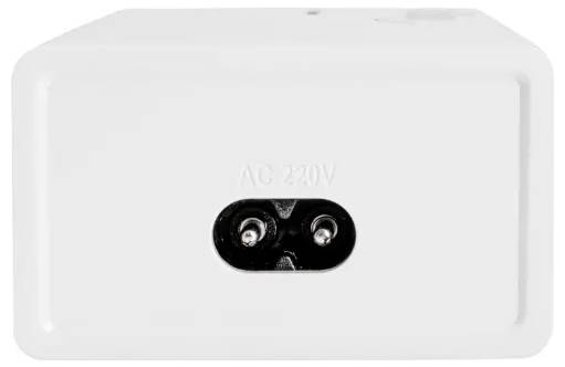 Wit elektriciteitsuitlet-frontplaat met een tweepolige AC 220V-stopcontact in het midden.