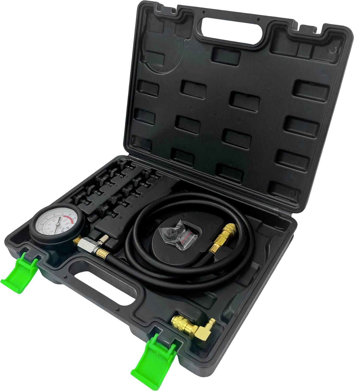 Open zwart hard case met een bandenspanningsmeter kit met slang, koppelingen en adapters op een witte achtergrond.