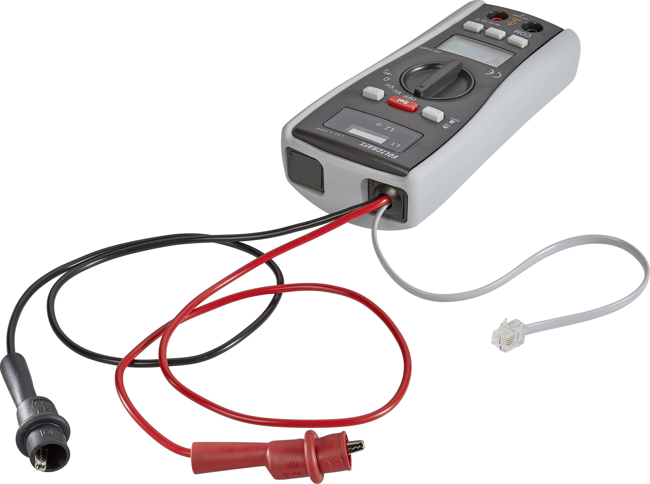 Een digitaal multimeter ligt op een tafel. Het heeft een grijze behuizing met een draaiknop en meerdere aansluitingen voor meetkabels.