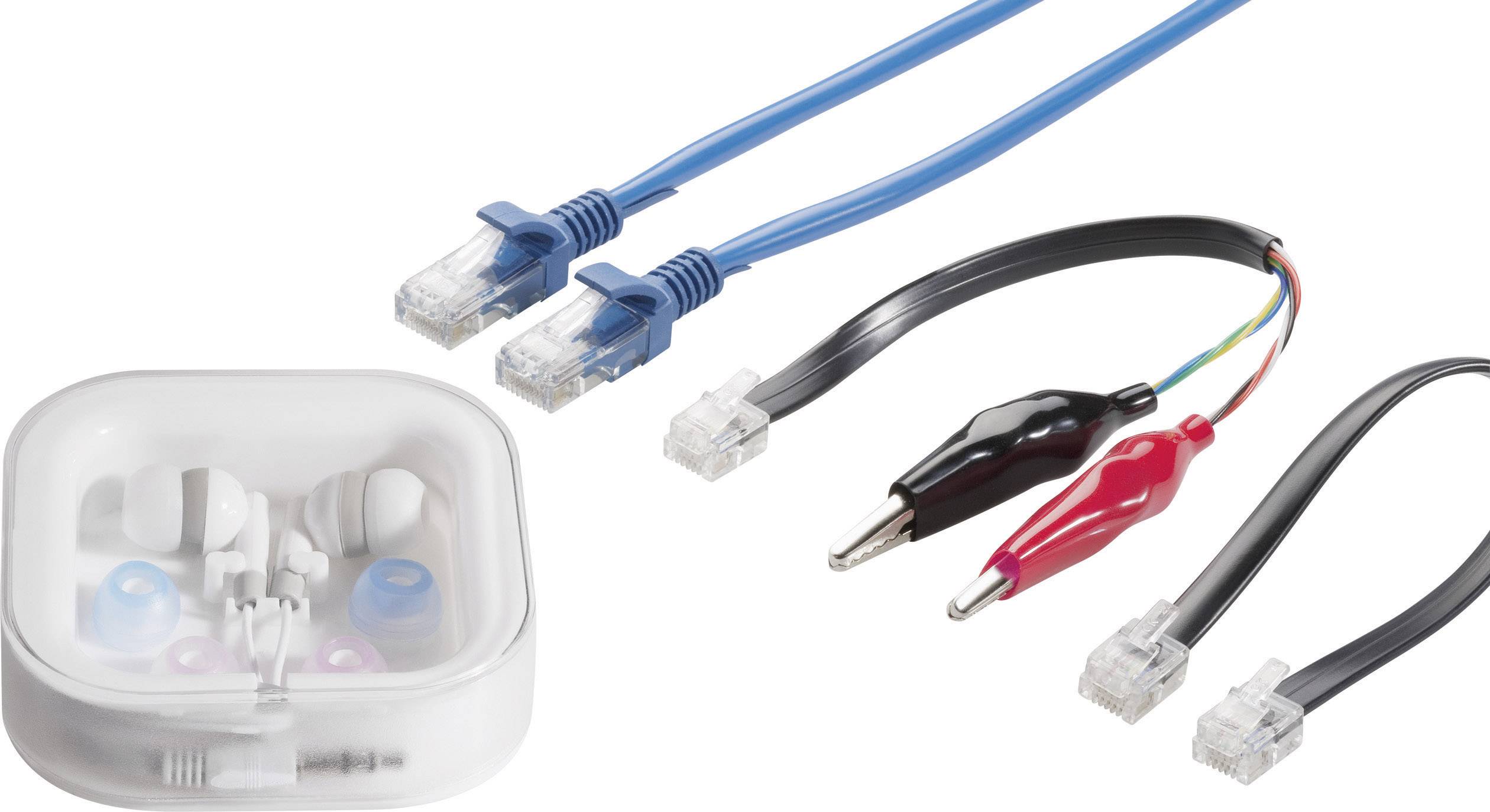 Een set met verschillende kabels en koptelefoons in een doos. Bevat blauwe Ethernet-kabels, krokodilklemmen met RJ11-connectoren en in-ear koptelefoons in een transparante doos.