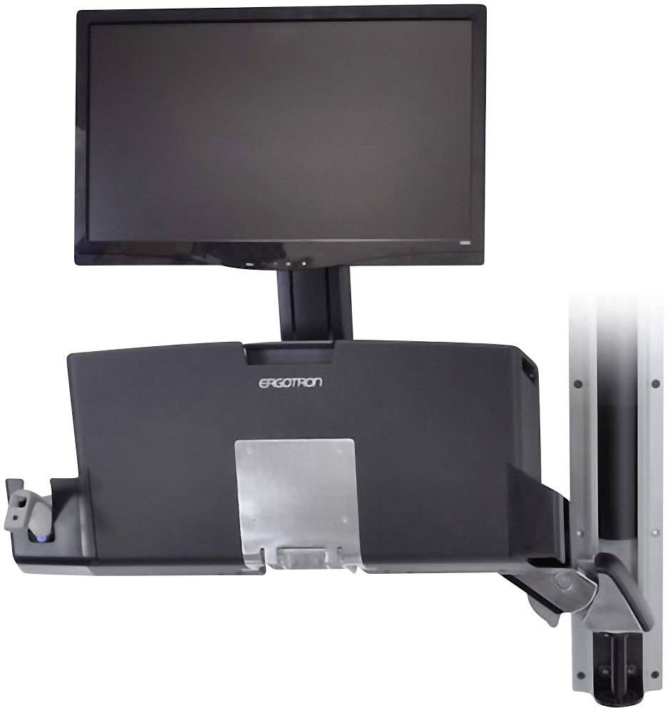 Een gemonteerde computerworkstation met verstelbare monitor en toetsenbordhouder aan een wandsteun. Ideaal voor ergonomisch werken.