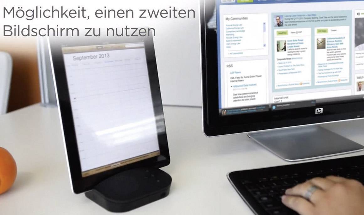 Tablet en monitor op een bureau. Het tablet-scherm toont een kalender, de monitor een website. Tekst: 'Mogelijkheid om een tweede scherm te gebruiken'.