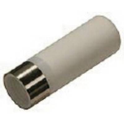 Een witte cilinder met een metalen uiteinde, liggend. Het zou een container of een technisch onderdeel kunnen zijn.
