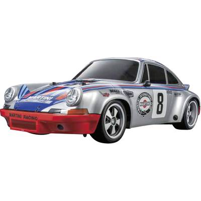 Een zilveren speelgoedauto met 'Martini Racing'-stickers en het nummer 8 aan de zijkant, ontworpen in retro racestijl.