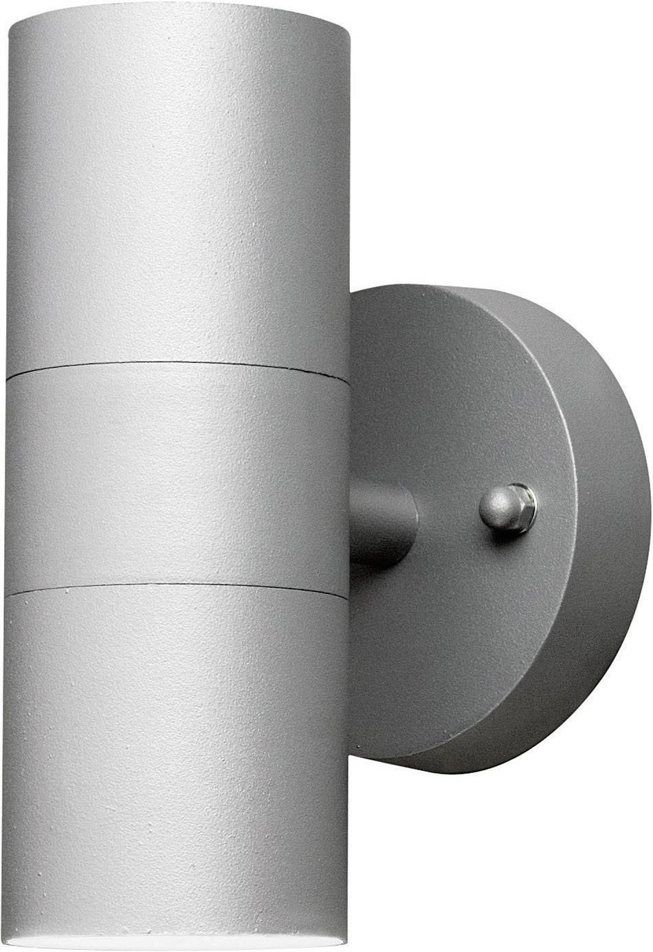 Grijze cilindrische wandlamp met een strak, modern design. Bevestigd aan een ronde houder voor buitenverlichting.