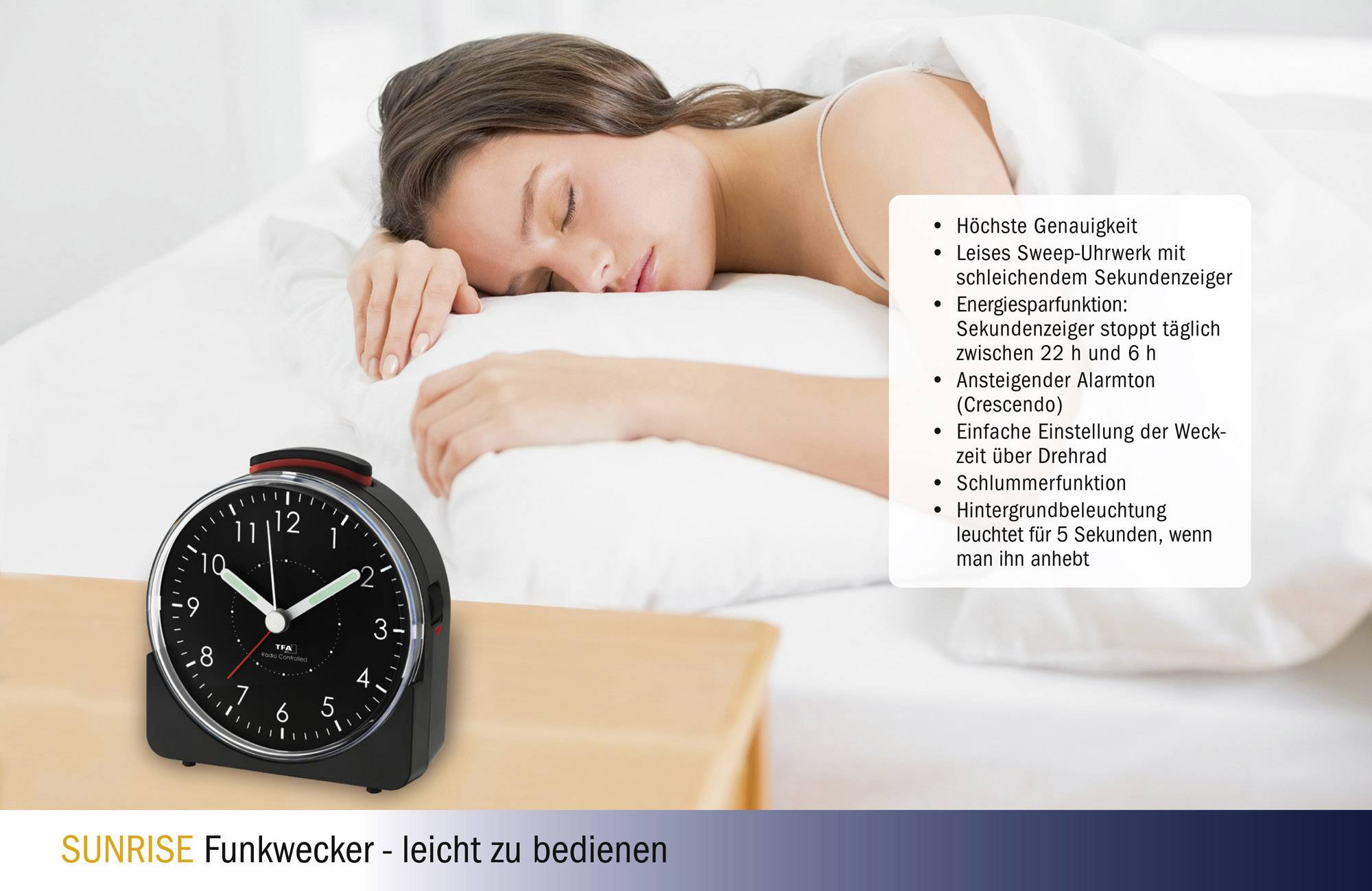 Vrouw slaapt op kussen met wekker ernaast. Tekstveld beschrijft wekkerkenmerken: hoge nauwkeurigheid, energiebesparende functie, instelbare alarminstelling.