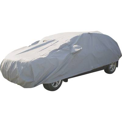 Een auto is volledig bedekt met een grijze afdekzeil, waardoor alleen de banden zichtbaar zijn.