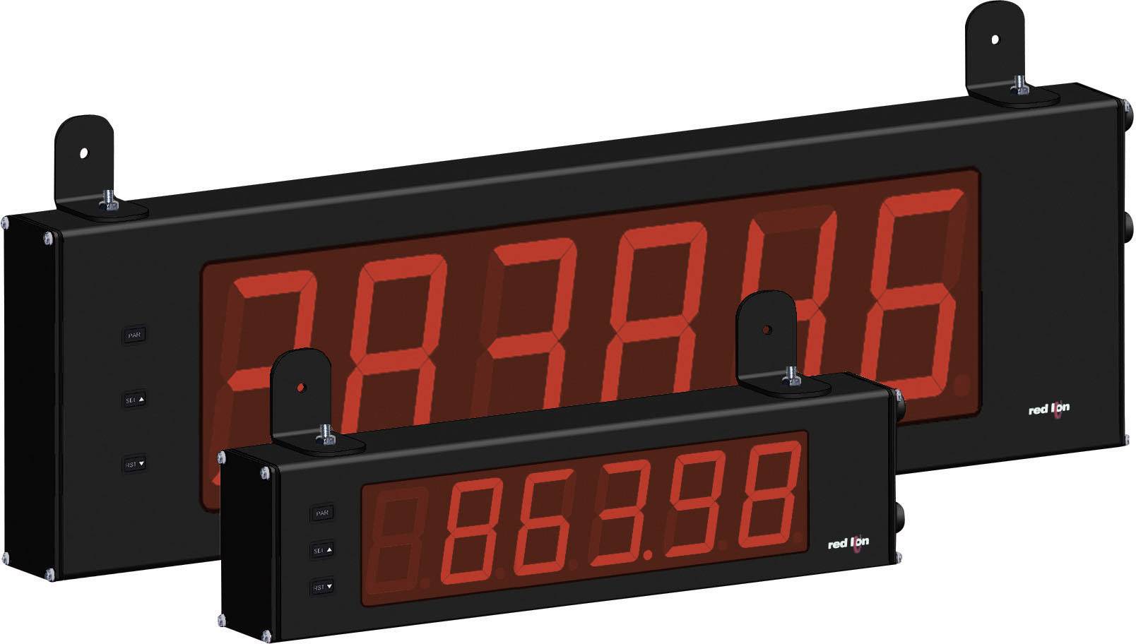 Twee elektronische scoreborden met grote, rode LED-cijfers in industriële stijl vertonen de getallen '873816' en '863,98'.