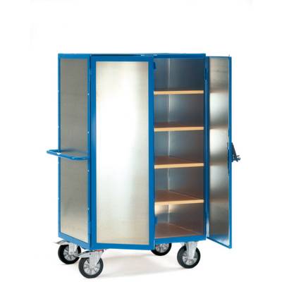 Een blauwe mobiele kast op wielen, met een open deur, toont verschillende houten planken aan de binnenkant.