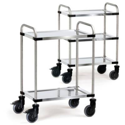 Twee uitschuifbare, hoogglanzende metalen serveerwagens, elk met twee niveaus. Elke wagen is voorzien van vier zwarte wielen voor gemakkelijk transport.
