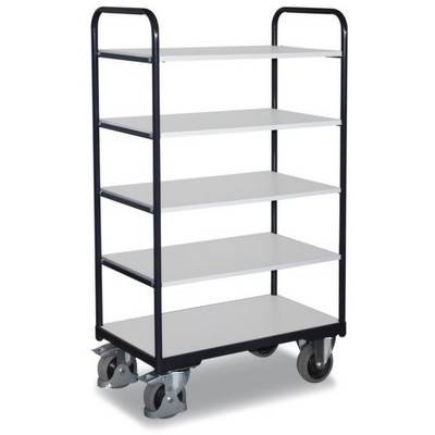 Een vijflaags transportwagen met zwarte metalen frames en witte schappen. Vier wielen zorgen voor mobiliteit.