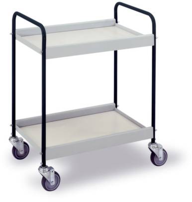 Een tweestaps, grijze serveerwagen met metalen frame en vier draaibare wielen op een witte achtergrond.
