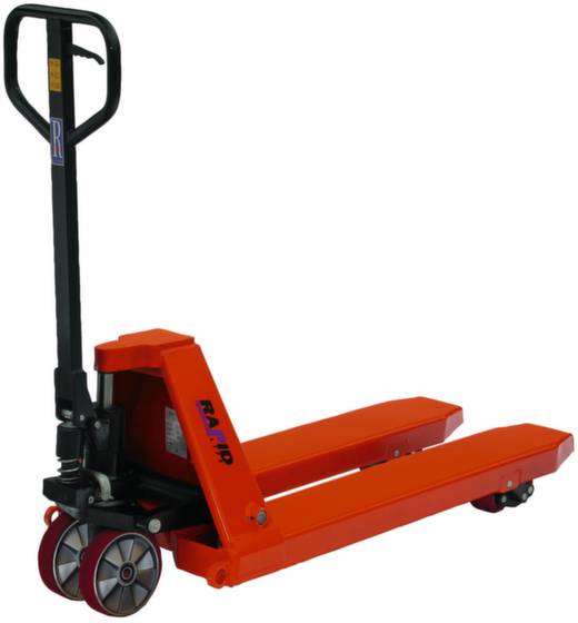 Een rode pompwagen met zwarte handgrepen en geveerde wielen, geschikt voor het verplaatsen van pallets in magazijnen of winkels.