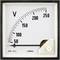 Analoge voltmeter met schaal van 0 tot 250 volt. De wijzer staat op 0. Zwart frame, witte achtergrond, merk 'Lumel'.