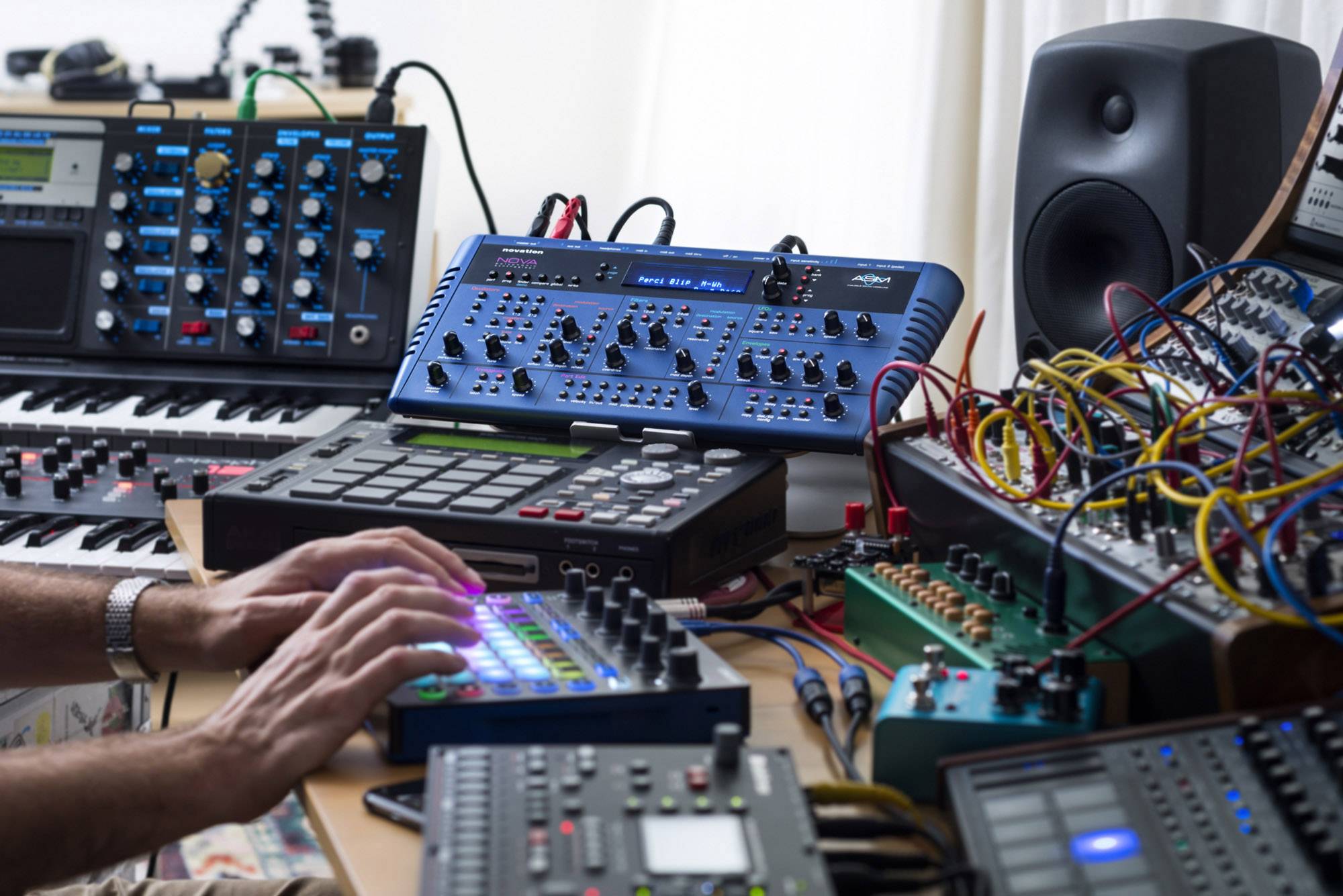 Novation CIRCUIT Synthesizer Conrad.nl