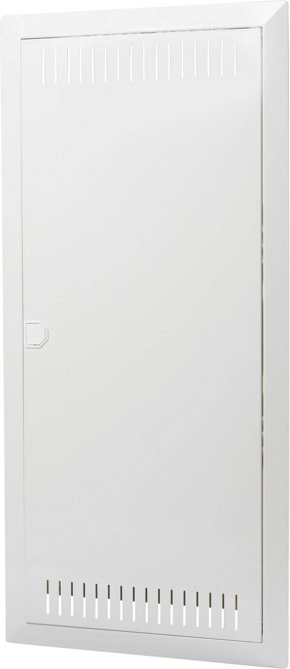 Witte metalen deur met smalle ventilatiesleuven bovenaan en onderaan.