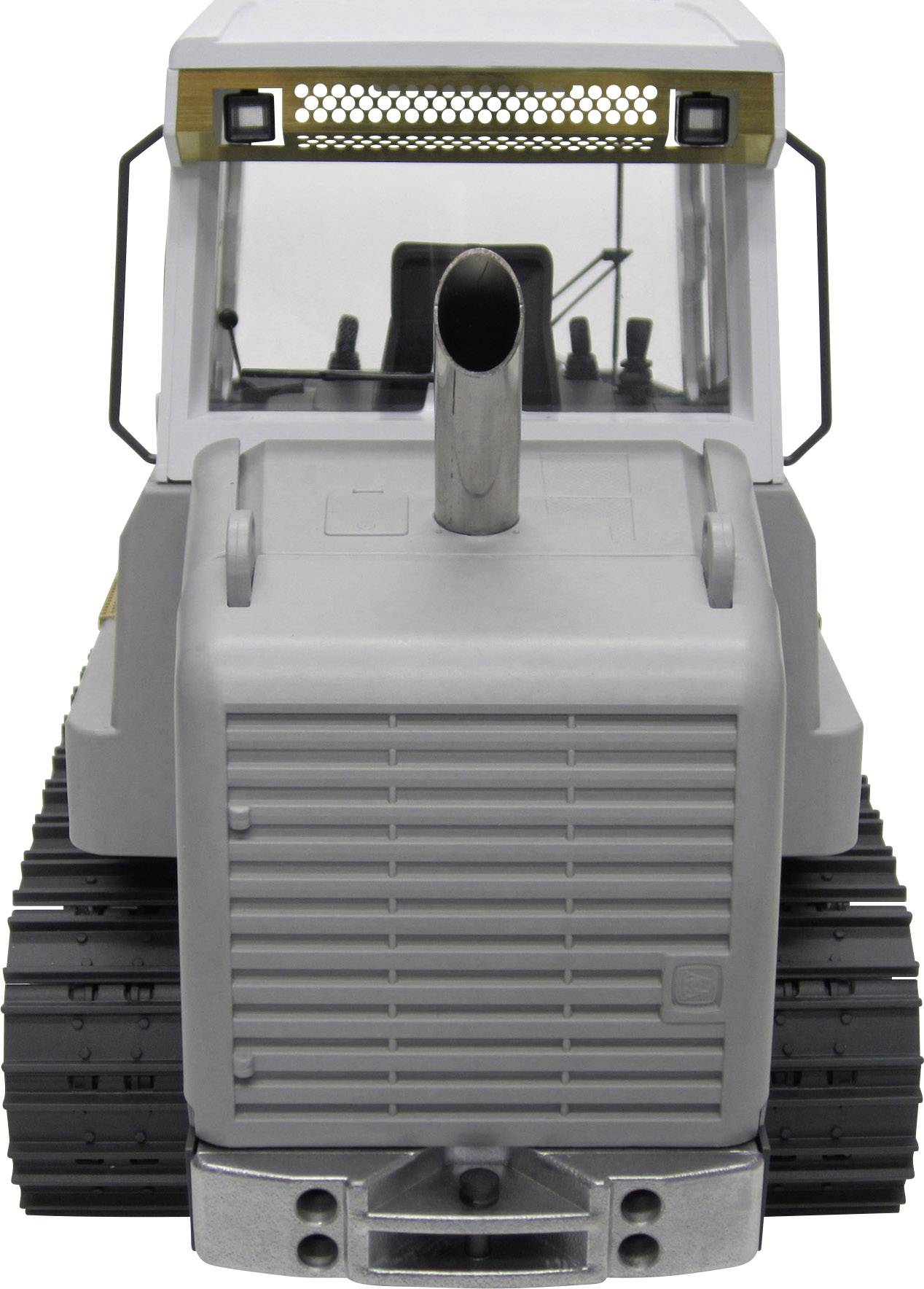 Een grijze graafmachine van voren, met brede rupsbanden, uitstekende uitlaat en een glazen cabine.