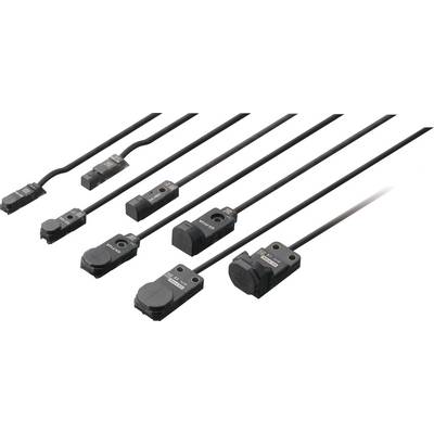Verschillende zwarte nabijheidsensoren in verschillende groottes en vormen, voorzien van kabels voor elektrische aansluiting.