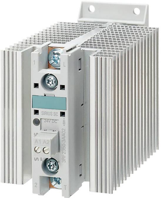 Een elektronische halfgeleider-relais, gemonteerd in een metalen behuizing, voor het regelen van gelijkstroomtoepassingen.