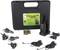 Zwarte draadloze communicatieset met twee portofoons, opladers en batterijen. Verpakkingsetiket vermeldt 'stab freecomm 700 draadloze communicatieset'.