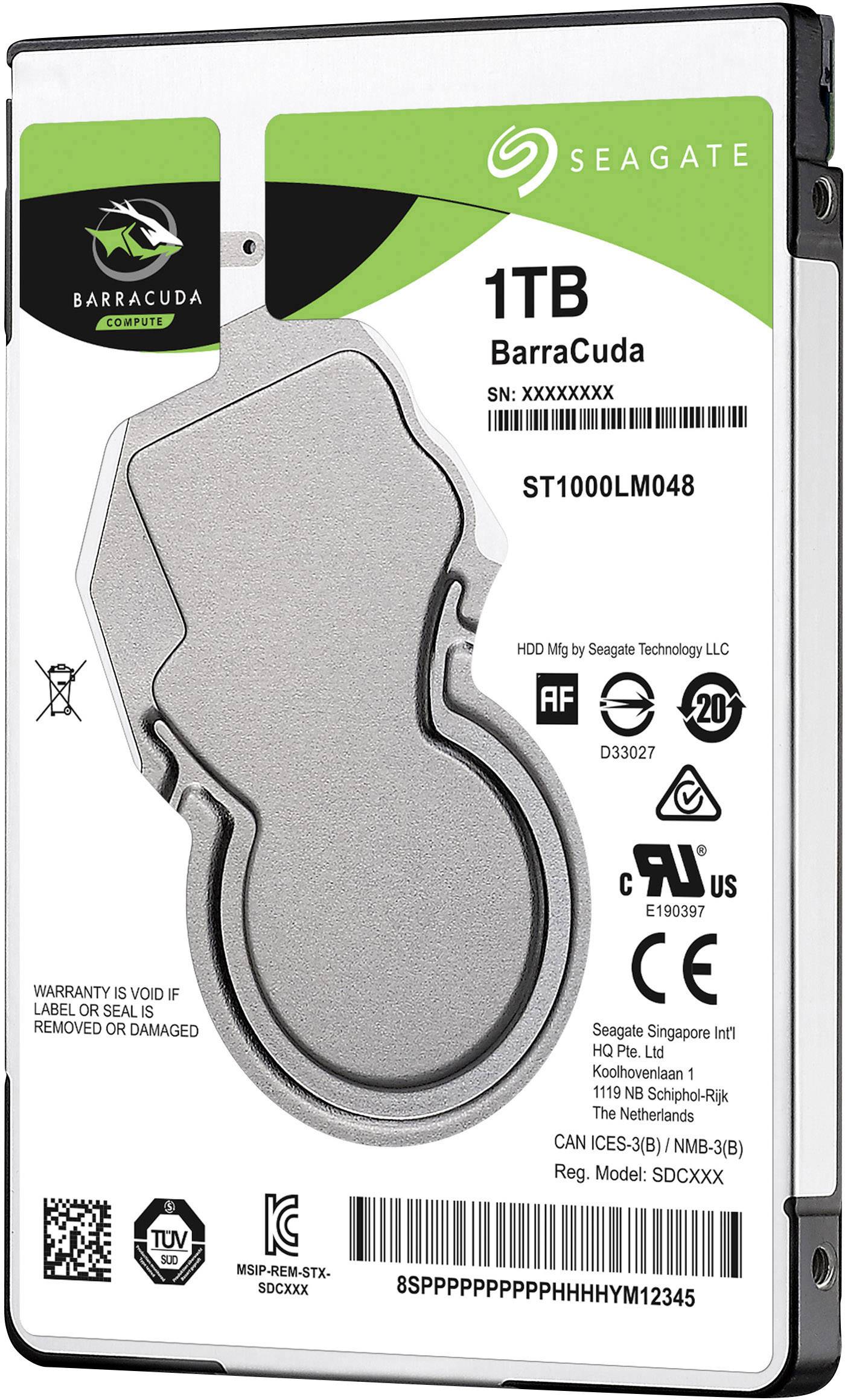 Harde schijf 'Seagate Barracuda', 1TB capaciteit, model ST1000LM048, toont fabrikantinformatie en certificeringen.