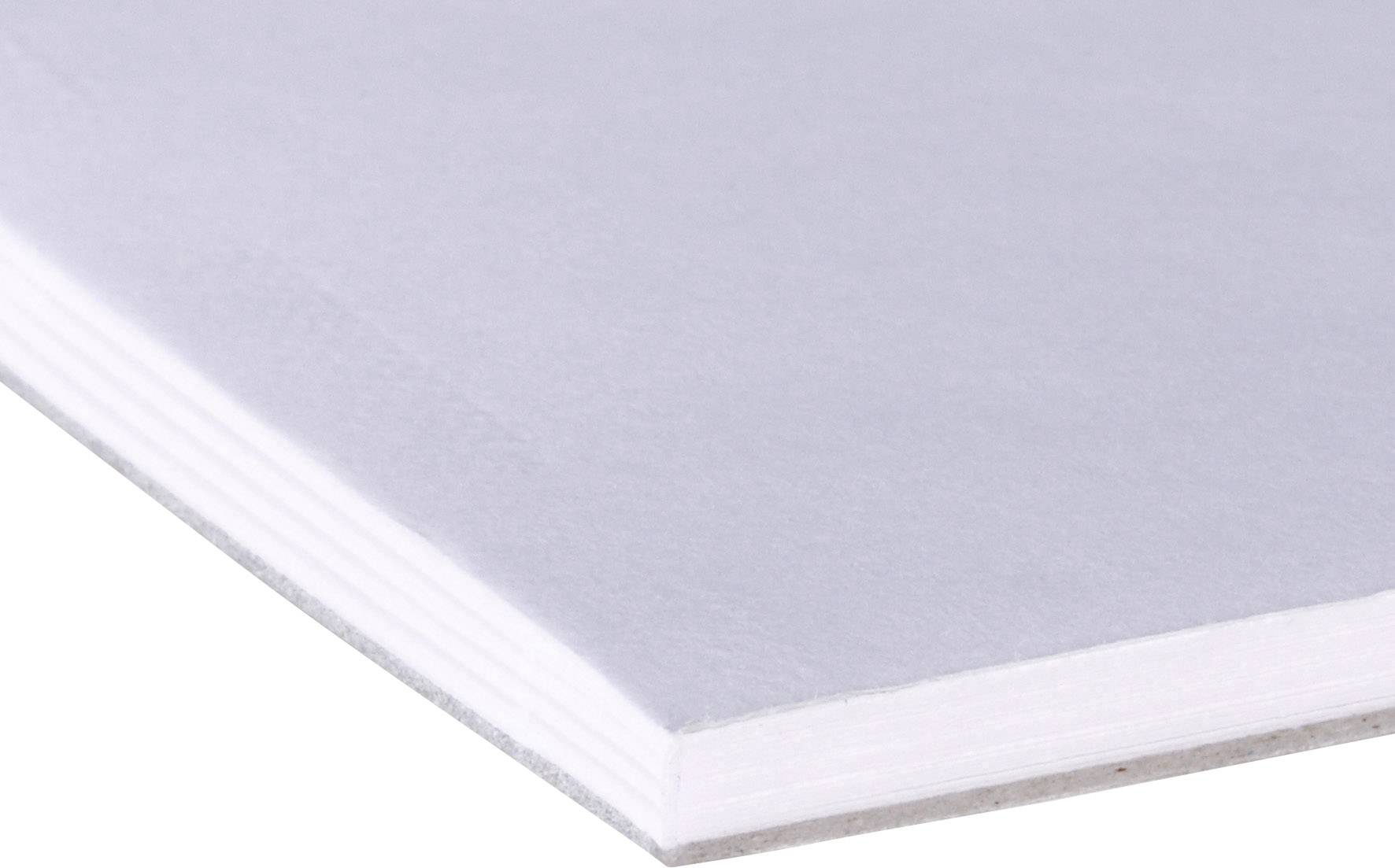 Een stapel wit papier, schuin van opzij gefotografeerd, op een lichte achtergrond.