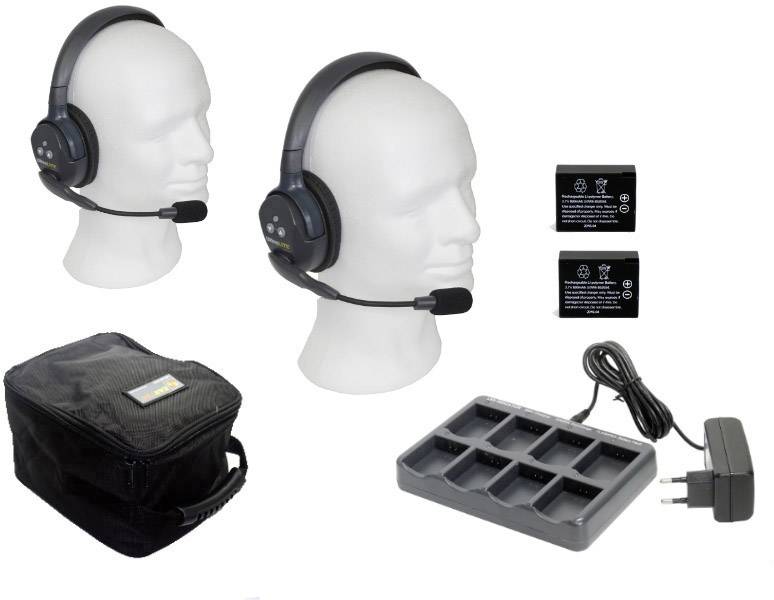 Een communicatieset met twee headsets, batterijen, oplader en tas. Ideaal voor lawaaierige omgevingen of teamcommunicatie.