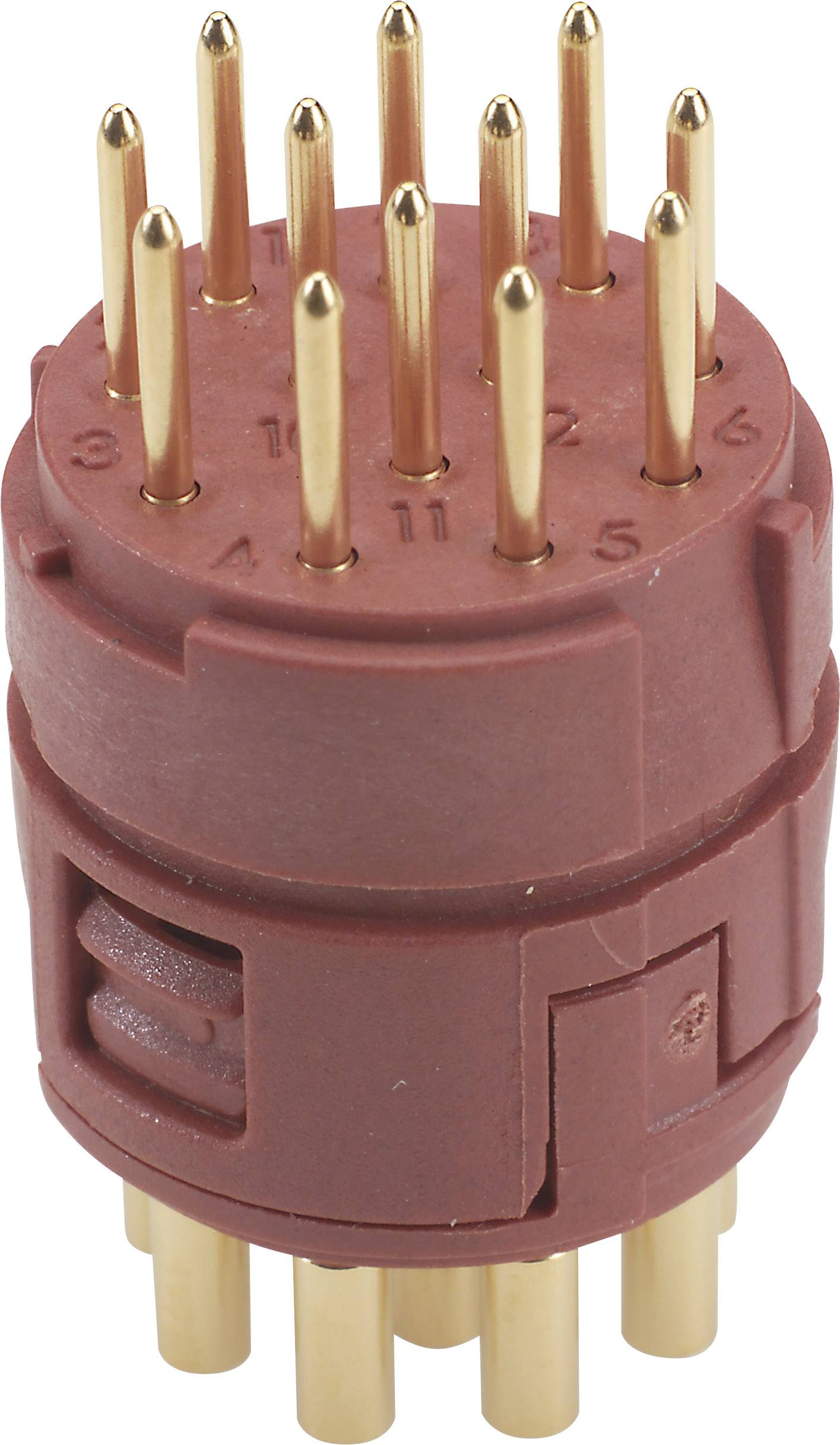 Rode, cilindrische stekker met elf gouden pinnen. Gebruikt voor elektrische aansluitingen in technische apparaten.