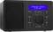 Een zwarte internetradio met display toont 'Internet Radio 2:39 AM'. Links luidsprekers, rechts bedieningsknoppen.