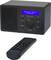 Een zwarte internetradio met afstandsbediening. Display toont 'Internet Radio 2:39 AM'. Apparaat heeft luidsprekers en bedieningselementen.
