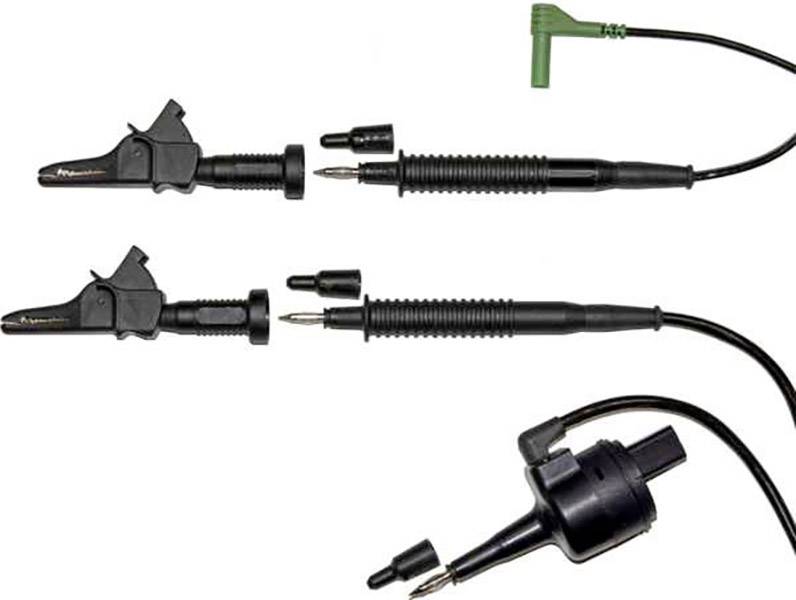 'Twee zwarte oscilloscoop-meetkoppen met kabel en verwisselbare punten, die worden gebruikt voor speciale elektrische metingen.'