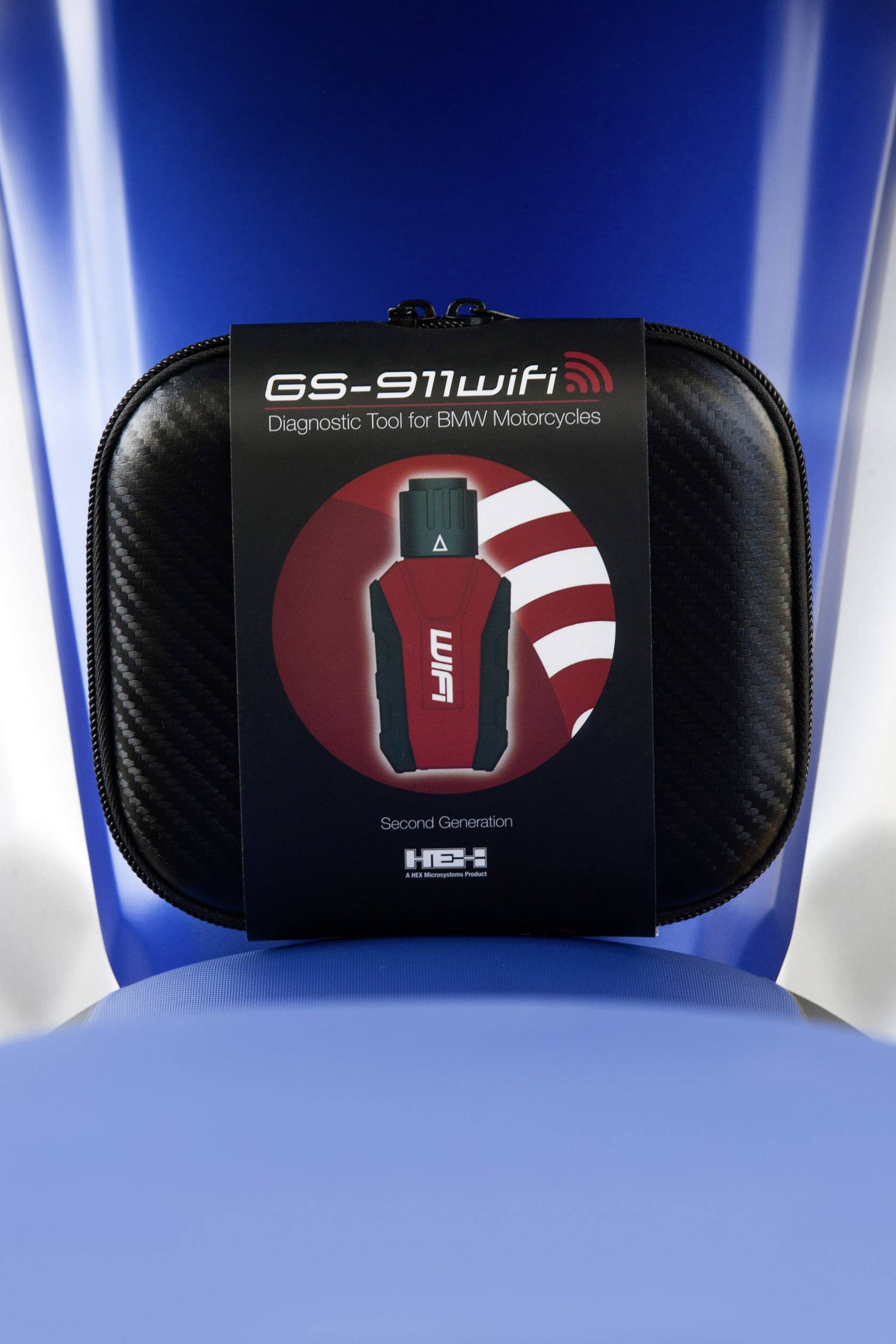 Diagnose-instrument 'GS-911wifi' voor BMW motorfietsen, tweede generatie, afgebeeld in een verpakking voor een blauw-witte achtergrond.