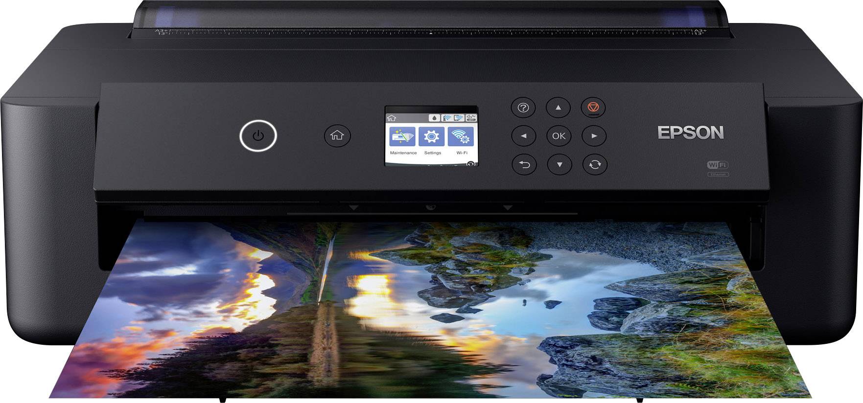 Epson-printer drukt gekleurd landschapsbeeld; apparaat toont bedieningspaneel en bedieningsknoppen.