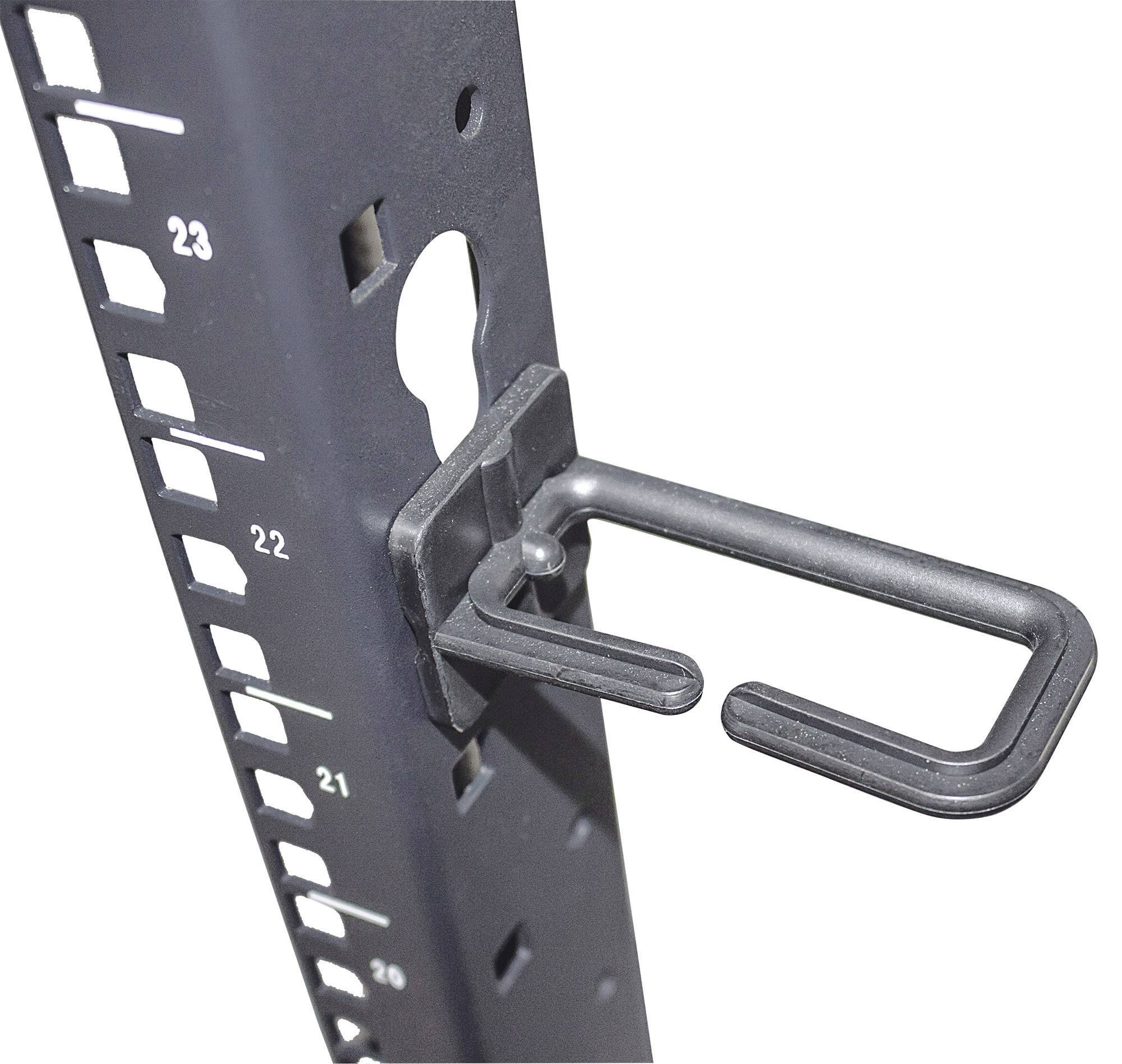 Een zwarte metalen haak is bevestigd aan een getrapt stuk gereedschap dat is gemarkeerd met oplopende getallen van 21 tot 23.