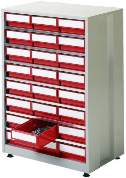 Metalen kast met meerdere rood-witte laden, waarbij één lade is uitgetrokken en metalen onderdelen bevat.