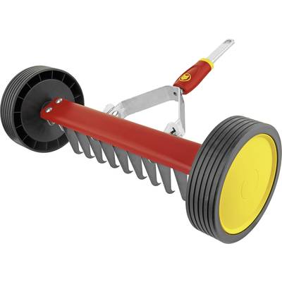 Handmaaier met rood-geel design, grote wielen en metalen messen. Ideaal voor milieuvriendelijk maaien van kleine grasvelden.