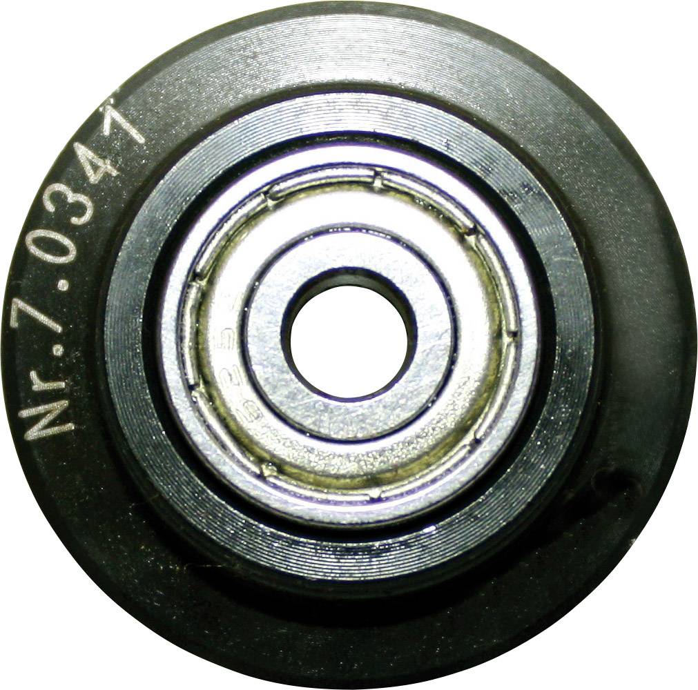 Een zwart wiel met een metalen lager in het centrum en de aanduiding 'Nr. 7.0341' erop.