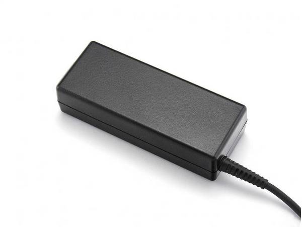 HP AC-adapter 90W, S-3P PFC 4,5 mm, CNTR D