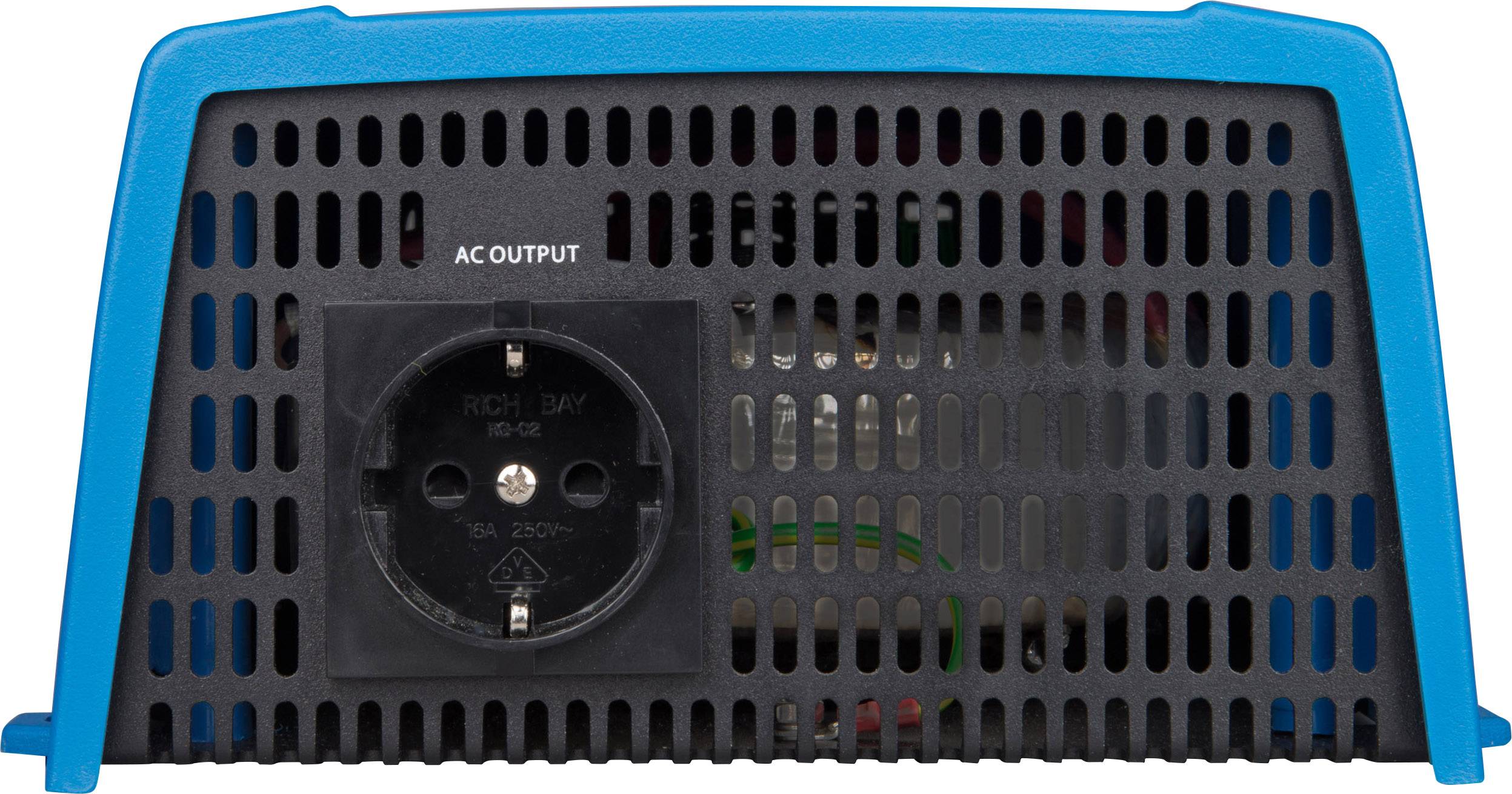 Achterkant van een elektrisch apparaat met een blauwe rand, een zwarte stopcontact en de aanduiding 'AC OUTPUT'.