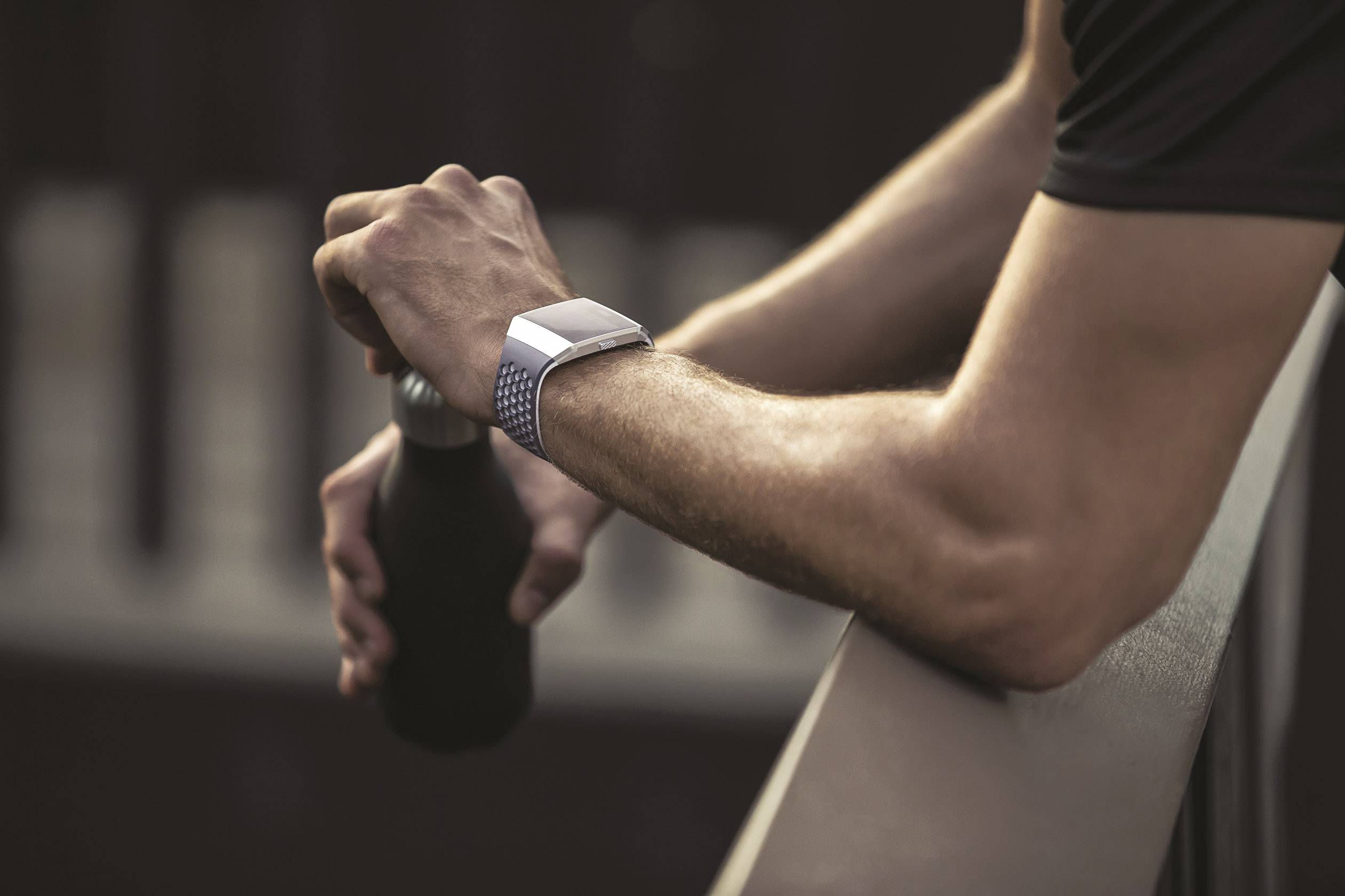 fitbit ionic adidas edition vs fitbit ionic