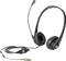 Zwart HP-headset met microfoon en twee aansluitingen voor audio en microfoon, geschikt voor pc's en laptops.