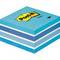 Een stapel blauwe Post-it-notes met het 3M-logo op de bovenste pagina.