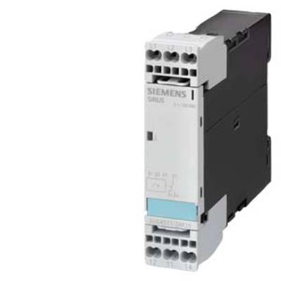 Een Siemens SIRIUS 3RT2026 contactor, geschikt voor motoraansturingen in industriële toepassingen, met meerdere aansluitklemmen.