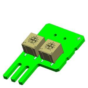 Groene elektronische printplaat met twee beige draaibare potentiometers die dienen voor de modulatie van elektrische weerstanden.