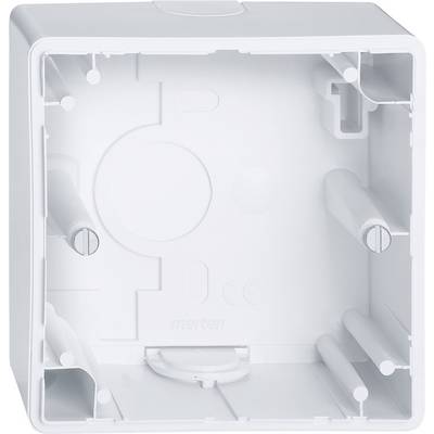 Witte, lege, vierkante elektrische behuizingsdoos met ronde uitsparing en twee schroeven voor wandmontage. Aan de binnenkant zijn gelijkstroomsymbolen herkenbaar.