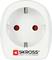 Een witte adapter voor stopcontacten met twee ronde openingen en een aardingscontact. Merk 'SKROSS' en slogan 'Adapt to the world'.