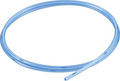 Een blauwe, flexibele kunststofslang in een cirkelvormige configuratie, geschikt voor het transport van vloeistoffen of gassen.