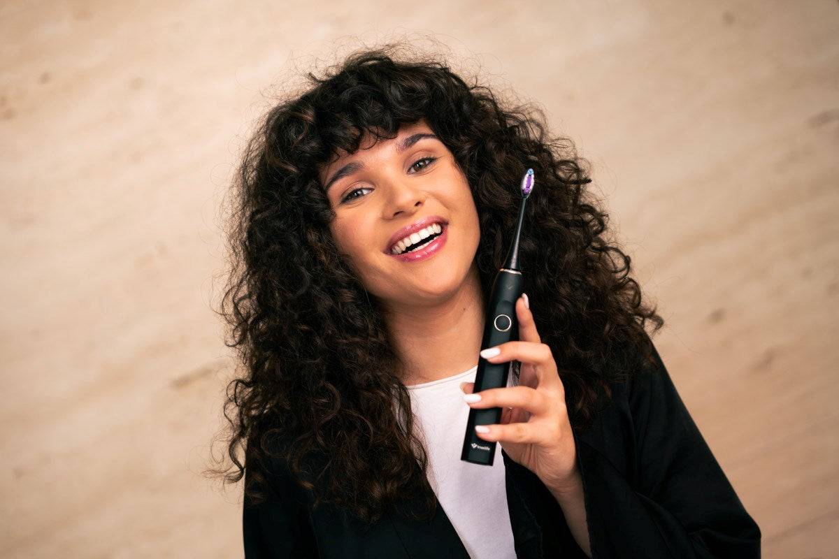 truelife SonicBrush Clean70 UV Tandenborstel Zwart - 2 Koppen-3